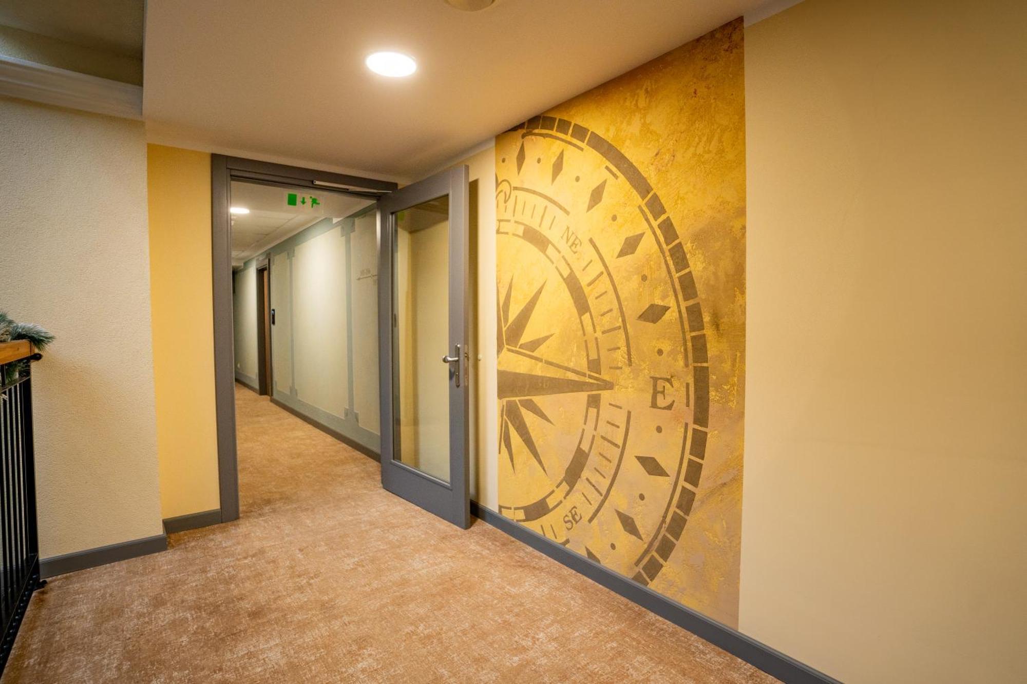 Atlas Hotel Тимишоара Экстерьер фото