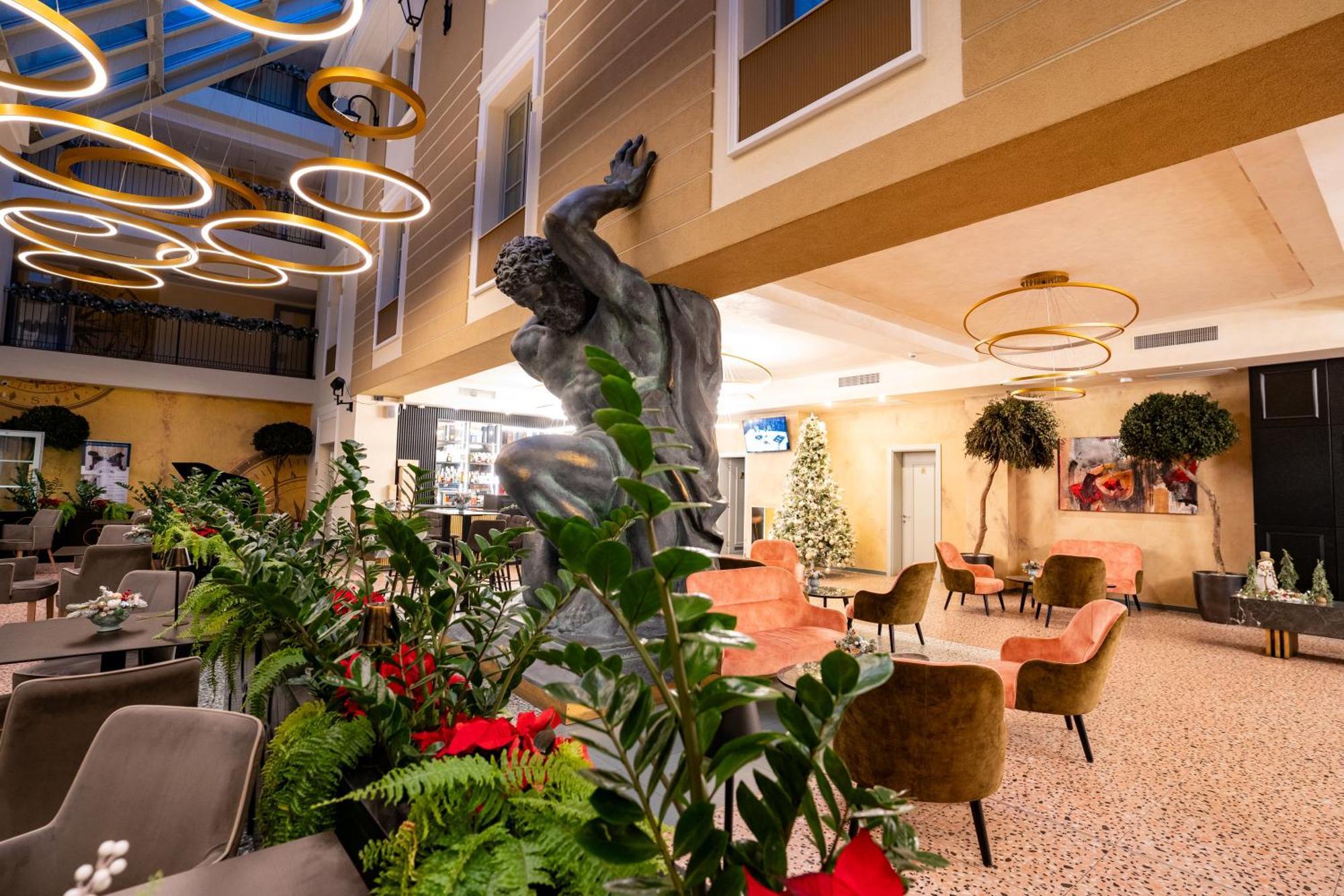 Atlas Hotel Тимишоара Экстерьер фото